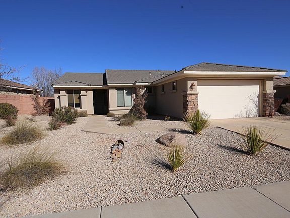 3rd image of 1528 N Overland Trails Dr