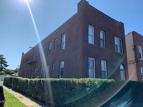 3rd image of 64 Hyatt Ave APT 1