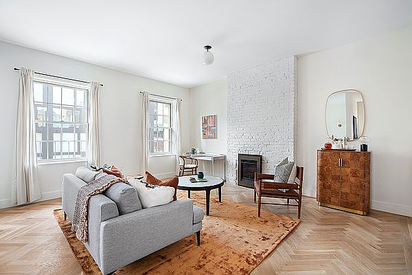 1st image of 463 W 24th St Penthouse A