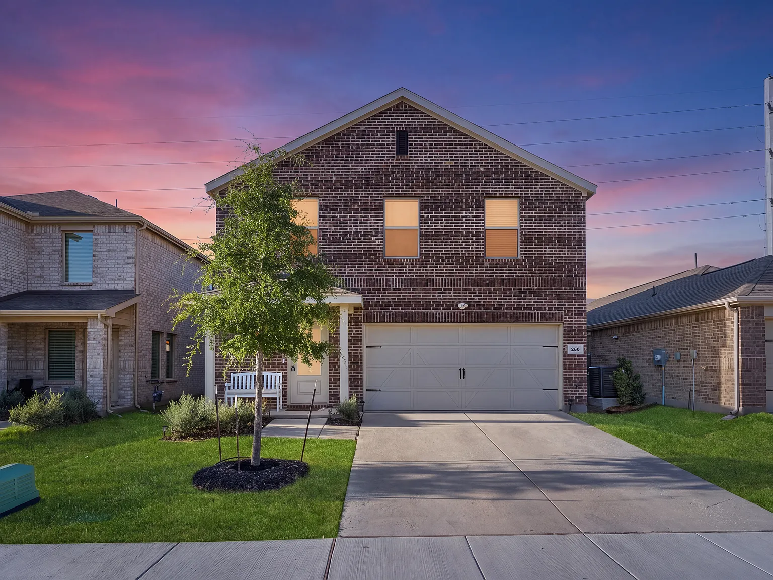 4 bed, 2056 sqft, $2,550 — Photo 2