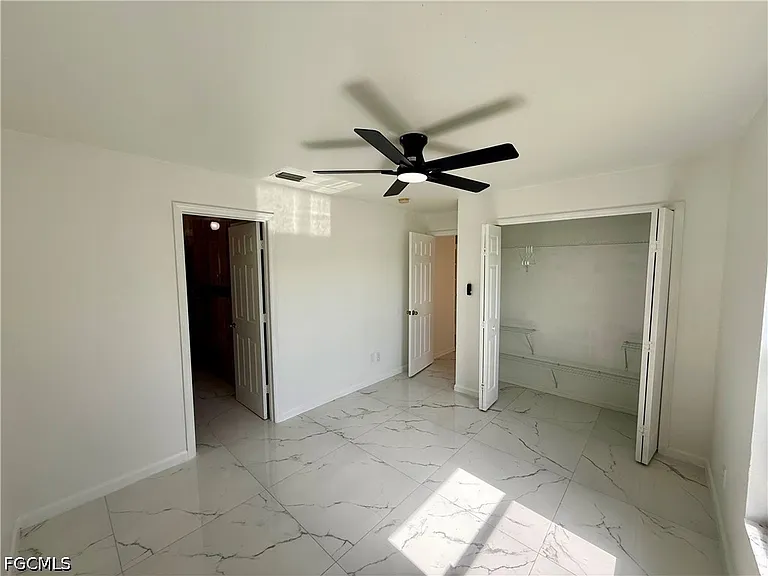 2209 NE 9th Ave — Photo 14