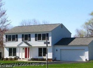 12690 Magna Carta Rd, Herndon, VA 20171