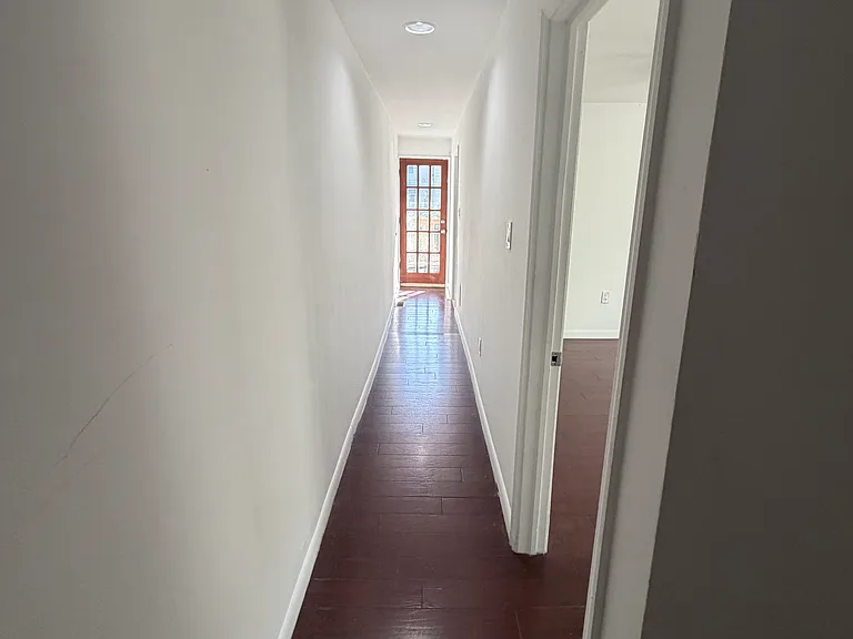 2331 E Susquehanna Ave — Photo 17