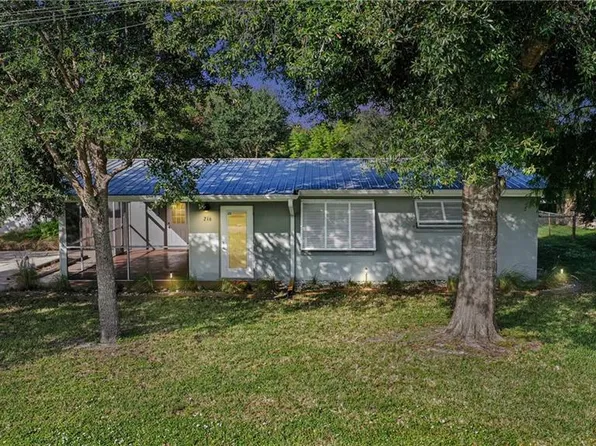 216 De Leon Dr, Punta Gorda, FL 33980