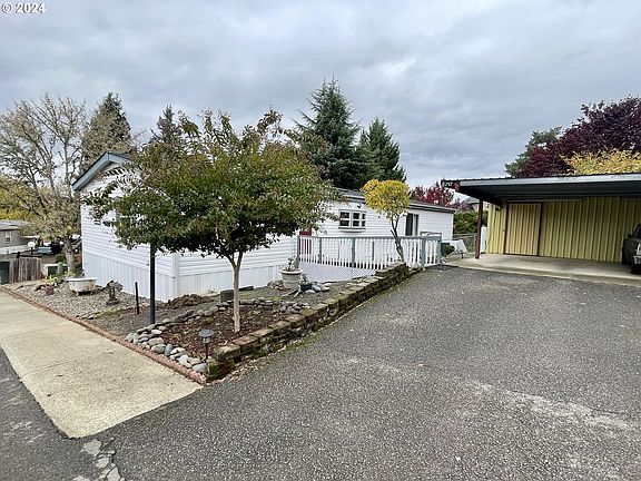 3rd image of 297 Olivia Ln