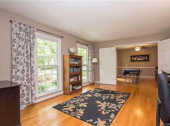 3rd image of 6510 Woodshed Cres