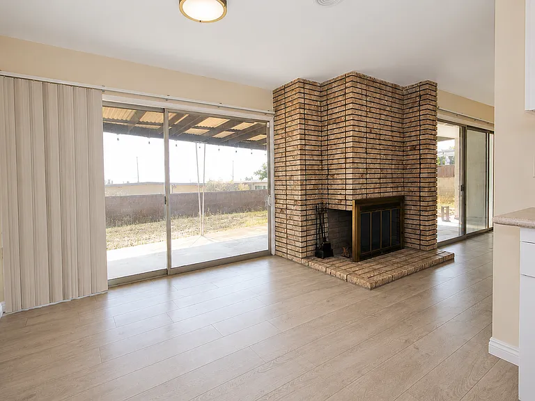 1290 Brightwood St — Photo 3