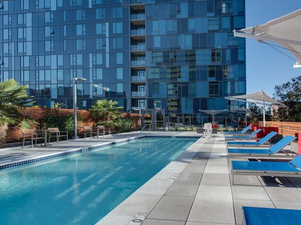 1 S Market St #2111