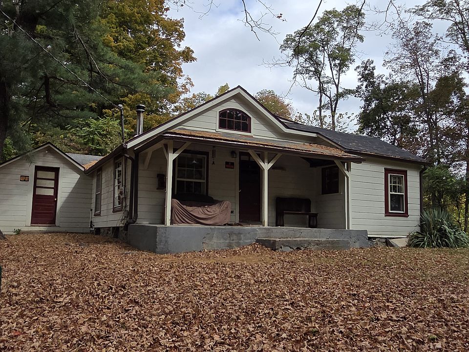 House Front w/Covered Porch