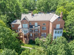 5008 Fox Ridge Rd, Roanoke, VA 24018