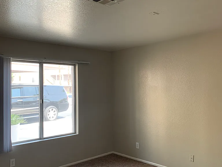 2032 Mesquite Ln #D104 — Photo 6