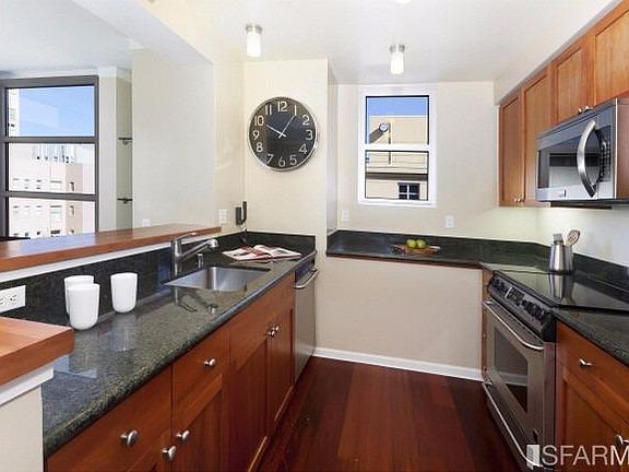 5th image of 1800 Washington St APT 811