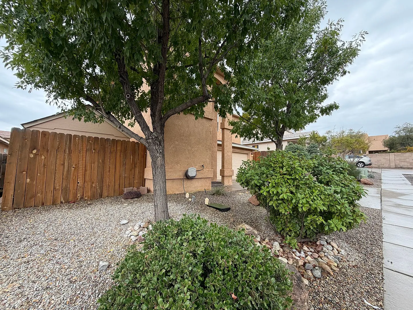 3 Bedroom Home Available Near Golf Course Rd NW & McMahon Blvd NW! — Photo 3