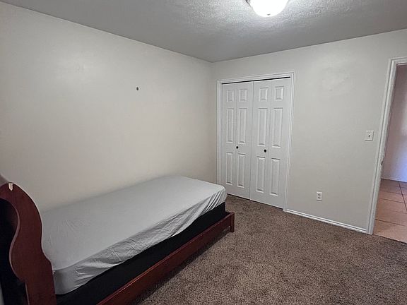 3rd image of 124 Tamarack Ave