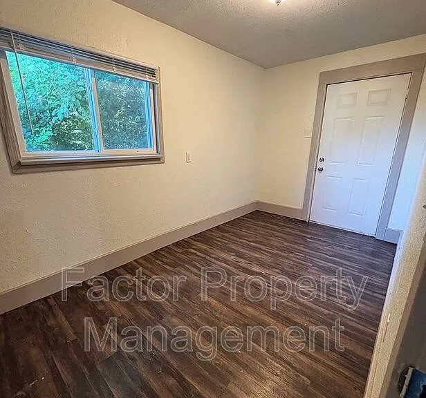 103 Locust St #1 — Photo 12
