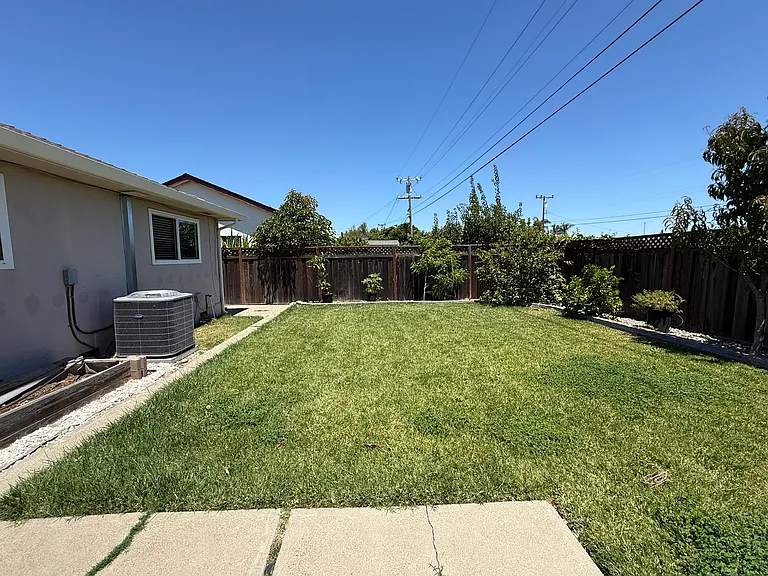 5376 Selma Ave — Photo 26