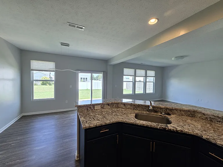 2078 Shadow Creek Blvd — Photo 14