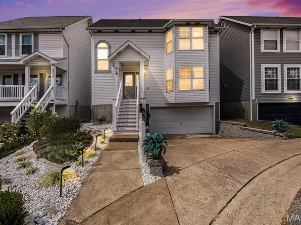 2235 Cuggiono Ct, Saint Louis, MO 63110