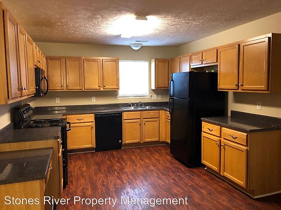 4th image of 319 Dunlop Dr