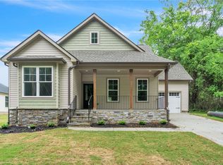417 Thompson St, Pendleton, SC 29670