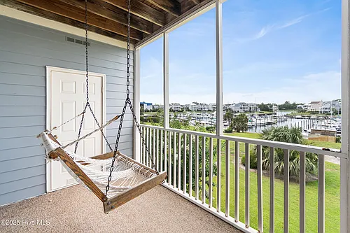 2555 Saint James Dr #304 Photo 1