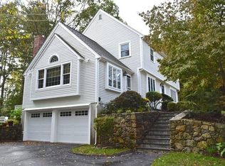 2 Pinewood Dr, Marion, MA 02738