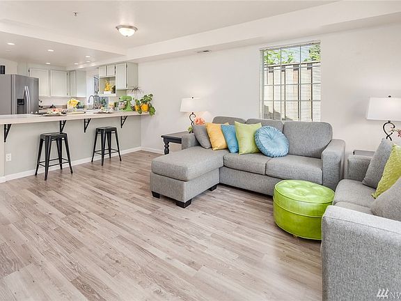 5th image of 315 E Park St APT 26
