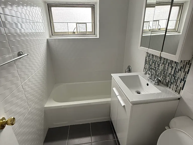 189-04 64th Ave #12A — Photo 10