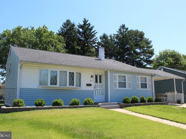22 Carole Rd, Newark, DE 19713
