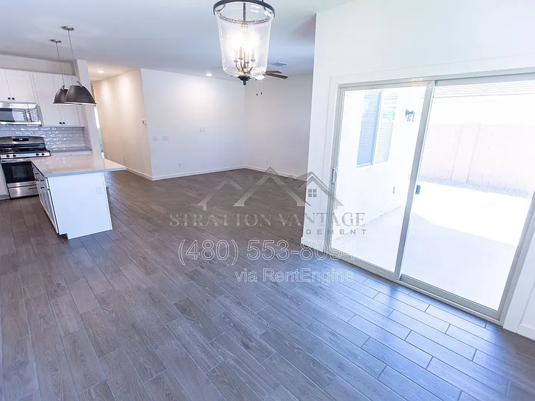 2547 N Kenna Pl — Photo 24