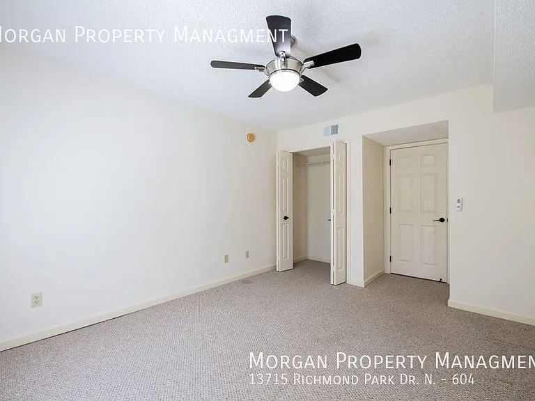 13715 Richmond Park Dr N #604 — Photo 21