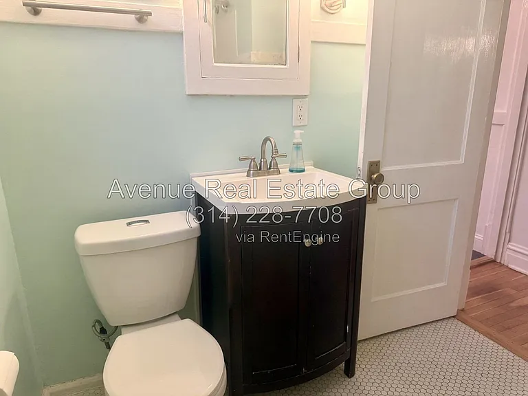 4561 Shenandoah Ave #A — Photo 4