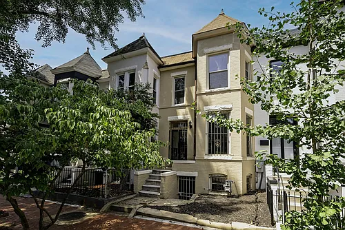 145 Thomas St NW Photo 1