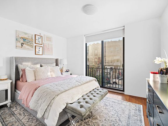 4th image of 330 Bleecker St APT 1A