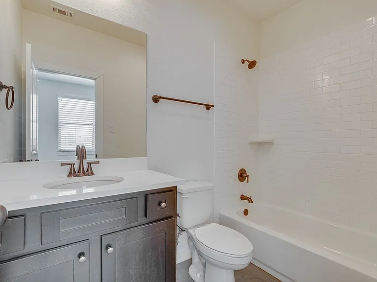 3117 Greene Ave — Photo 19