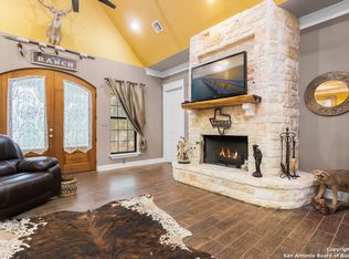 168 Bandera Blvd, Bandera, TX 78003