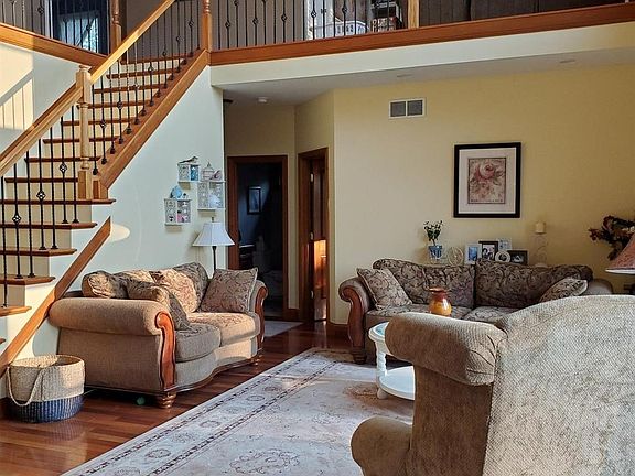 4th image of 1353 Gleneagles Pl Lot 214