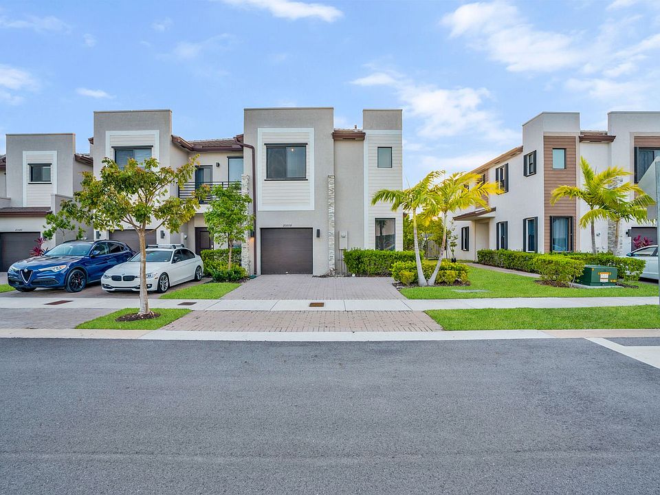 1st image of 20608 NE 2nd Ct