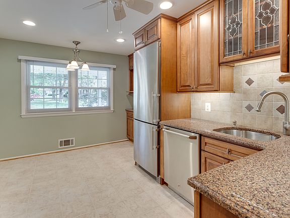 Tile backsplash, xtra lights