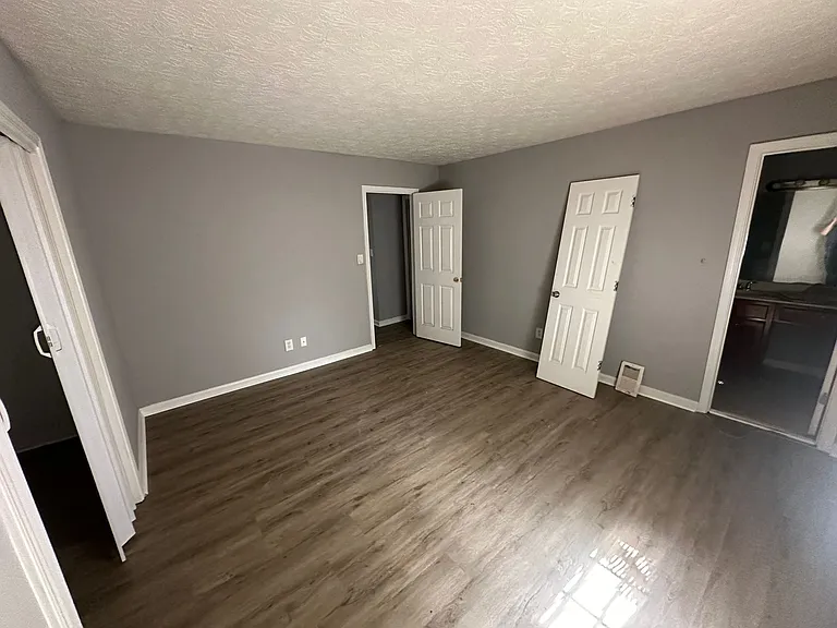 1150 Rankin St #L3 — Photo 8