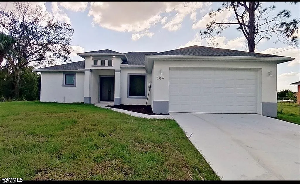 3 bed, 2.5 bath, 1595 sqft, $1,800 — Photo 1