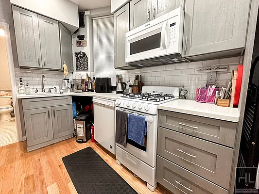 Rented by Highline Residential | media 11