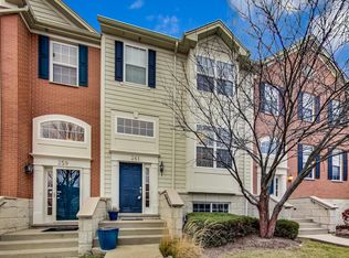 261 Comstock Dr, Elgin, IL 60124