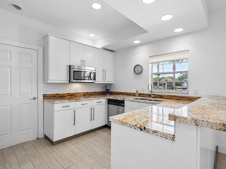 Cortland Pembroke Pines — Photo 24