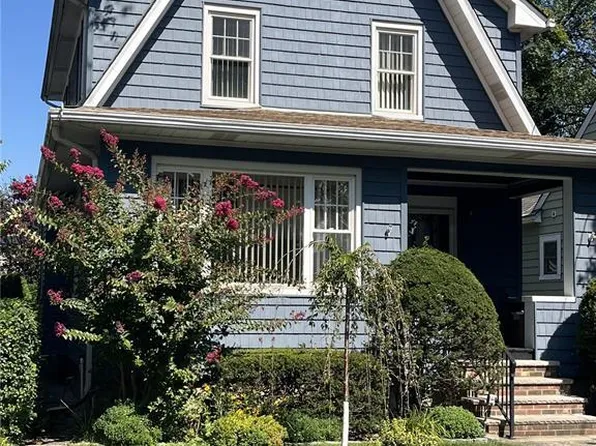 48 W Linden Ave, Dumont, NJ 07628