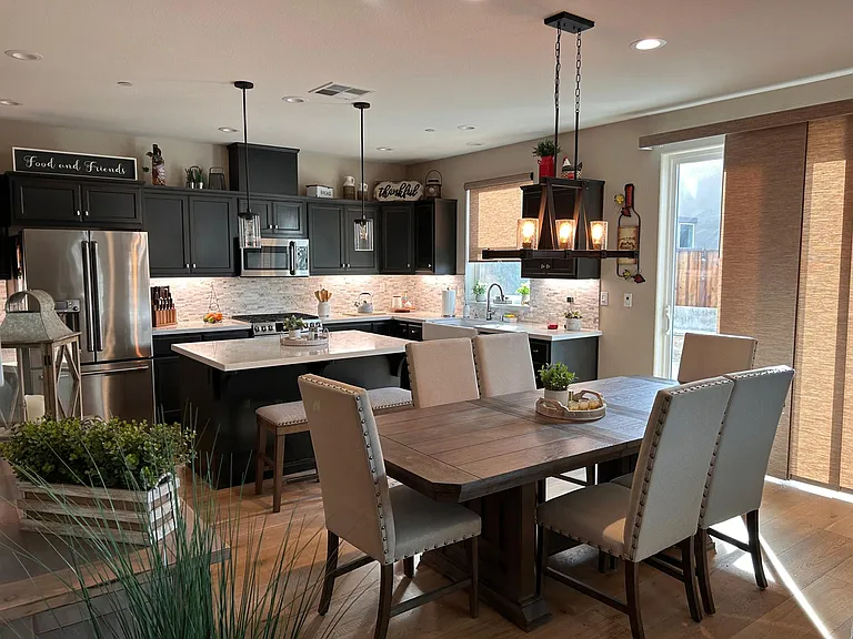 1393 Jamboree Dr — Photo 4