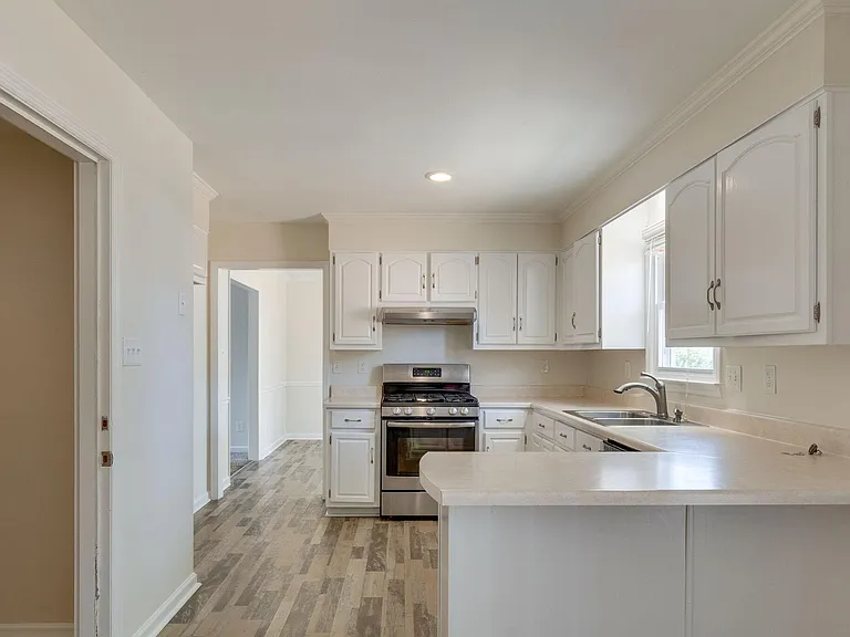 5002 Hairston Ct — Photo 9