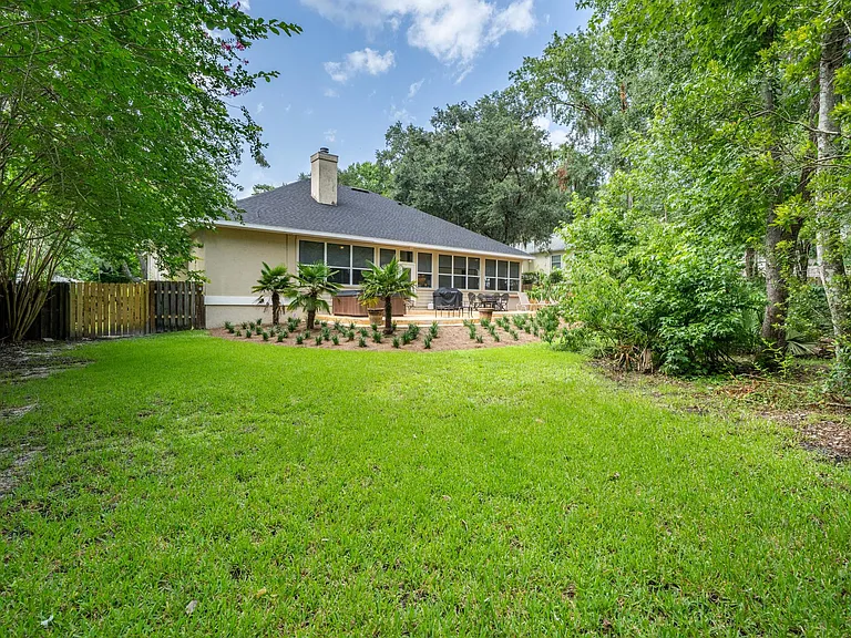 5121 NW 76th Ln — Photo 7
