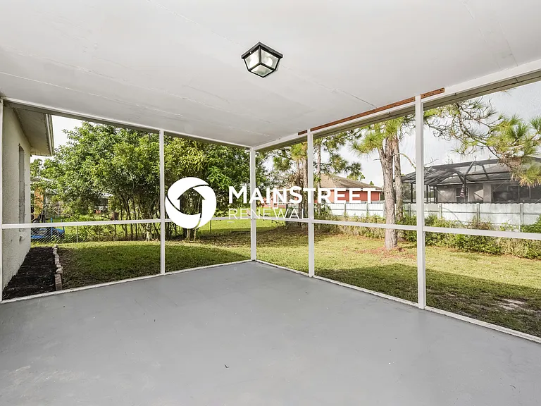 Screen Porch