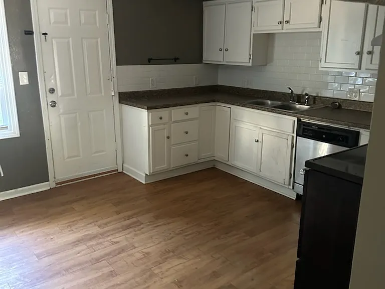 7306 Ruskin Way — Photo 5